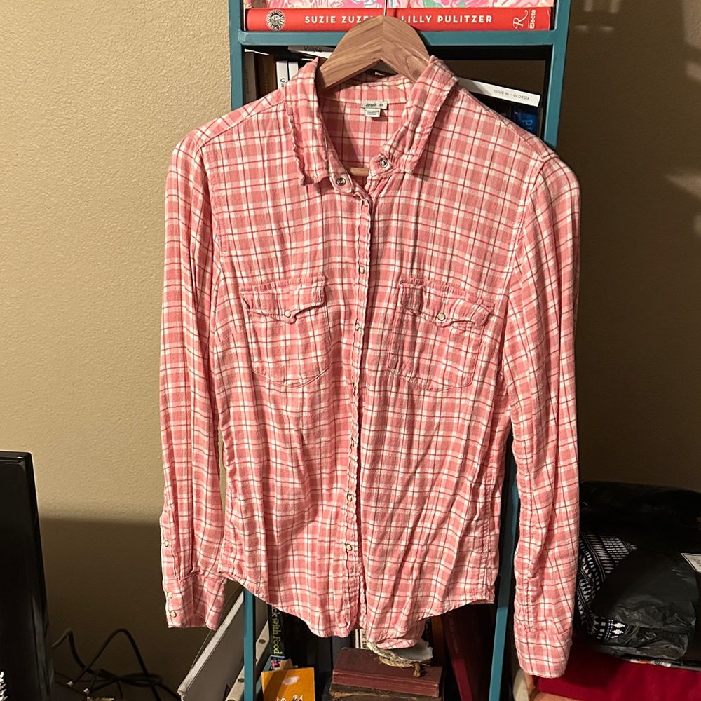 Aerie Casual Pink Plaid pearl snaps Shirt